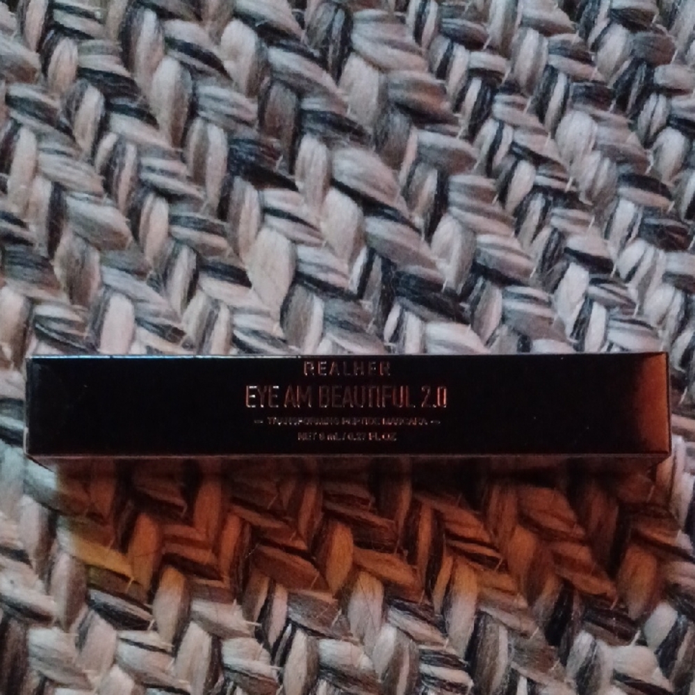 RealHer Eye Am Beautiful 2.0 Black Peptide Mascara